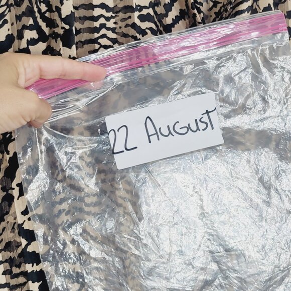 Tango Mango Women's Black & Tan Leopard Print Collared Button Down Shirt Size XS - Picture 11 of 11